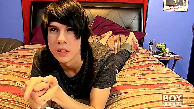 Kyler Moss Jerk Off Show