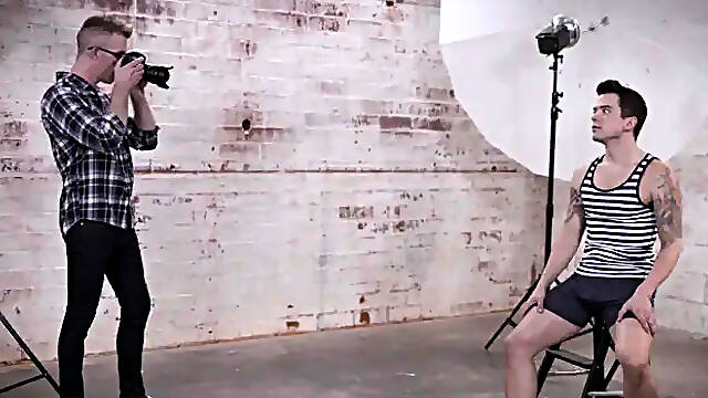 Masqulin: Ghost Fucks Cameraman