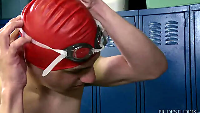 Cock Virgins: Surprise! Its Ian in the Shower