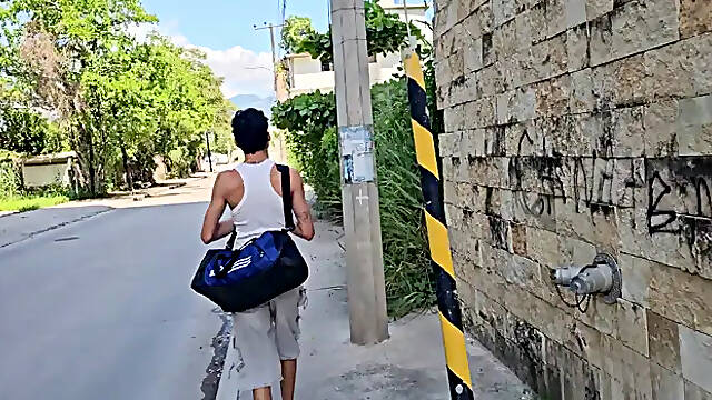 AmateurGayPOV: Beach Bods Finding Passion