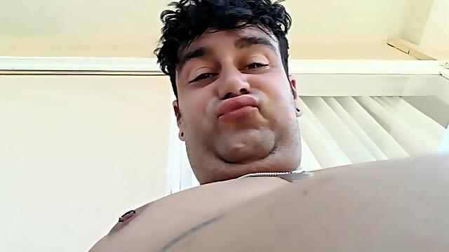 I love my bulky look - double chin , large breast and large stomach