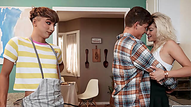 MEN - Cherry Kiss And Foxy Alex Take Turns On Drake Vons Cock After A Tense Holiday Dinner