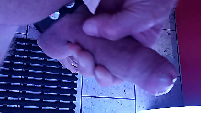 Always syringe in the solarium