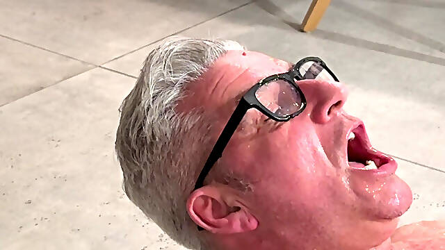 Swallow my for the 5th time Cam 2