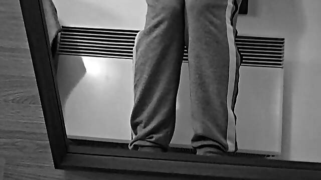 Omorashi 1 - I really have to pee