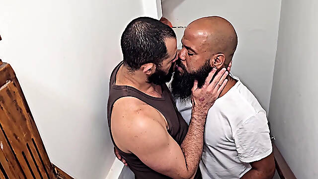 Bearded Uncle and Dhyan Darsho on a Horny Date