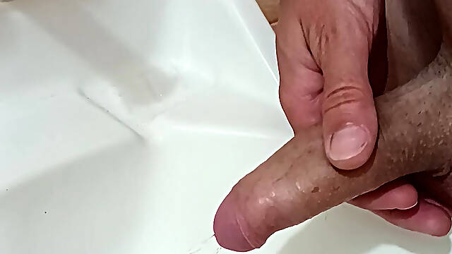Pissing and jerking my dick