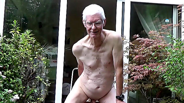 Outdoor anal play with cumshot