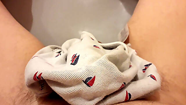 I soak another female panties with urine and cum