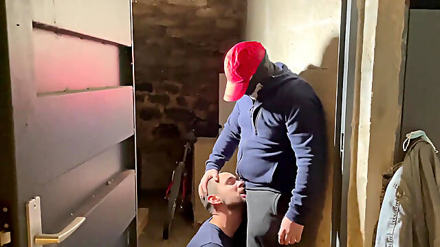 Max juice pump of a master bear in a sordid cellar