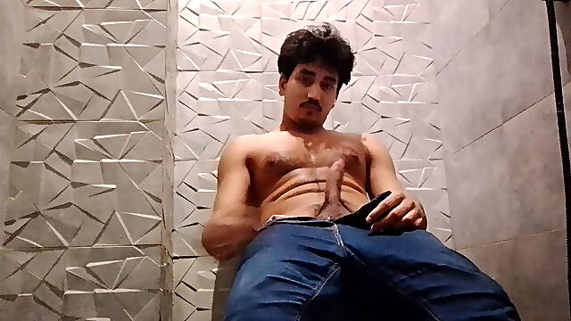 Muscular Asian Stud Jerks Huge Cock